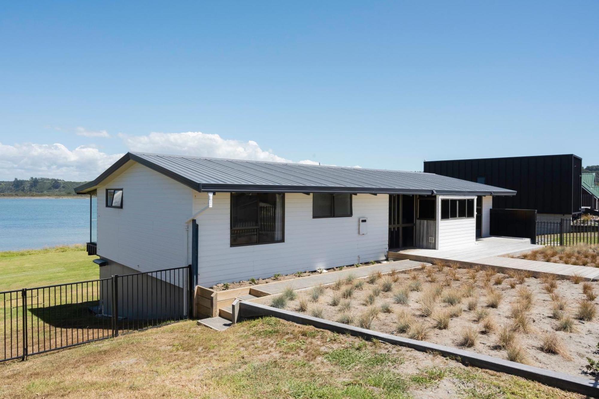 Pukehina Estuary Sunset Views Holiday Home Экстерьер фото