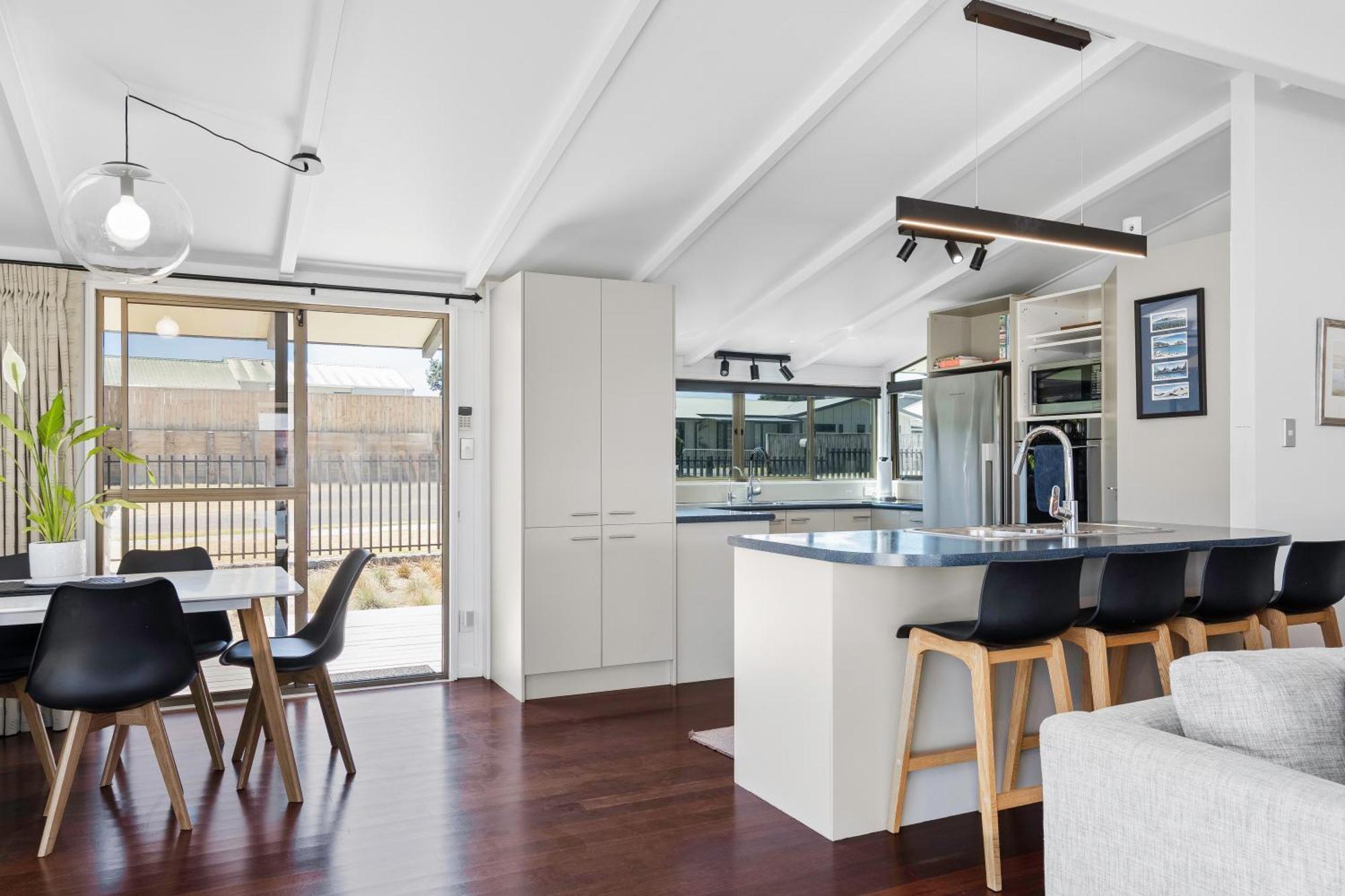 Pukehina Estuary Sunset Views Holiday Home Экстерьер фото