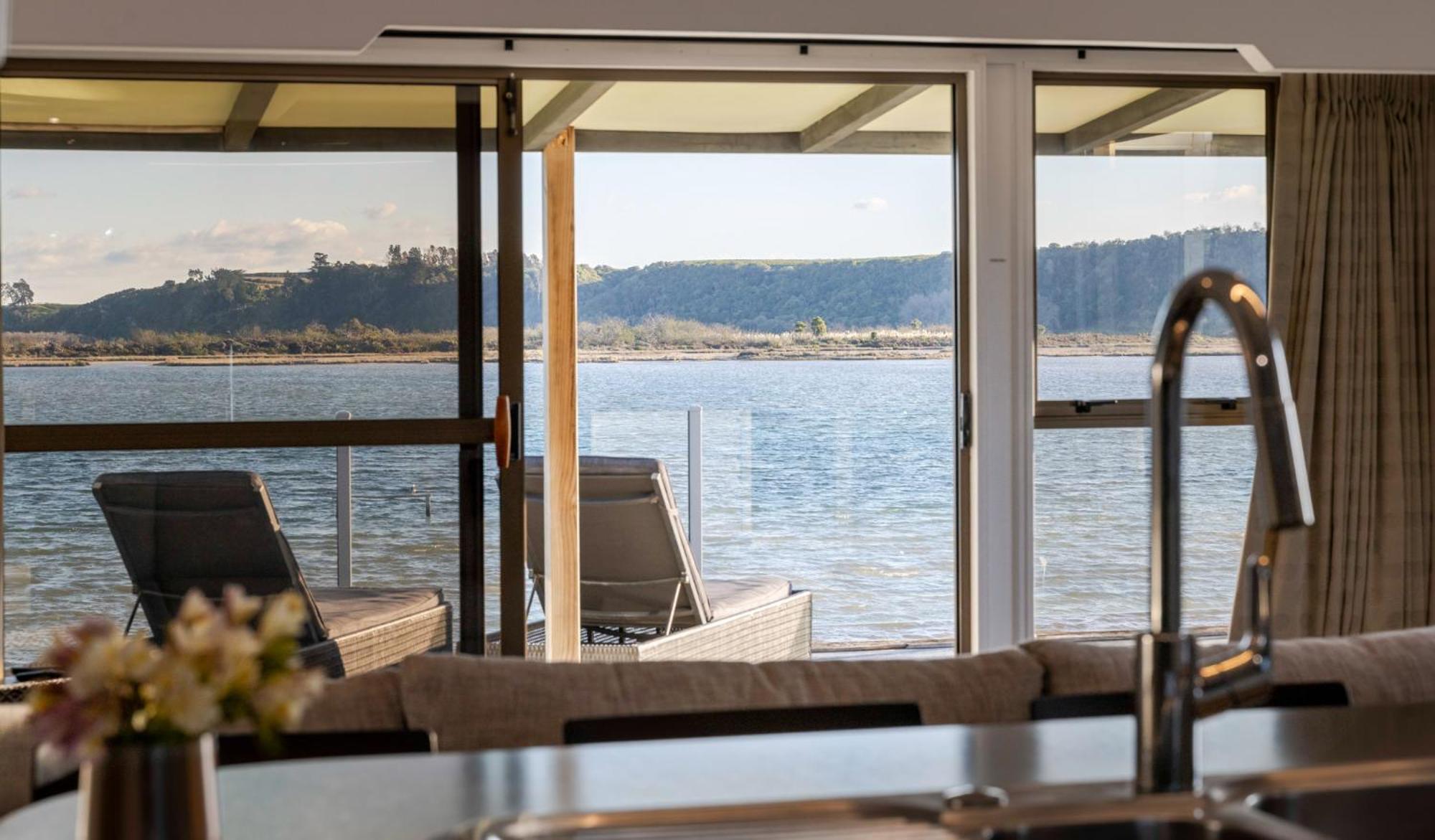 Pukehina Estuary Sunset Views Holiday Home Экстерьер фото