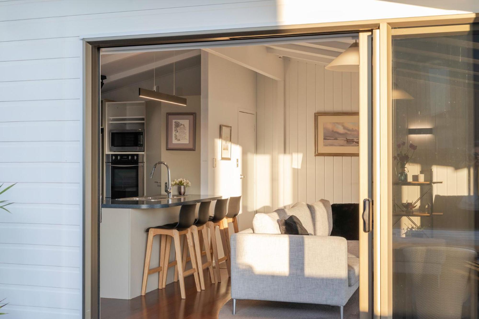 Pukehina Estuary Sunset Views Holiday Home Экстерьер фото