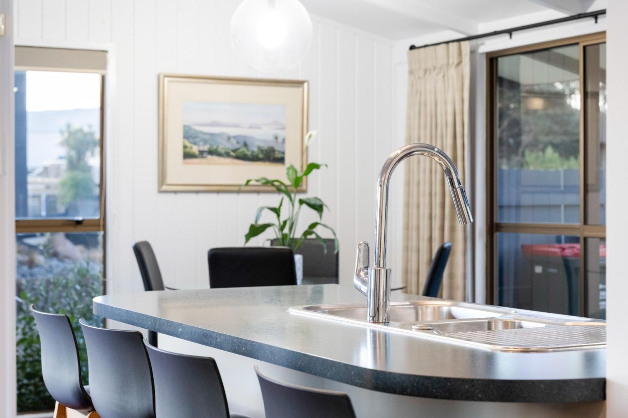 Pukehina Estuary Sunset Views Holiday Home Экстерьер фото