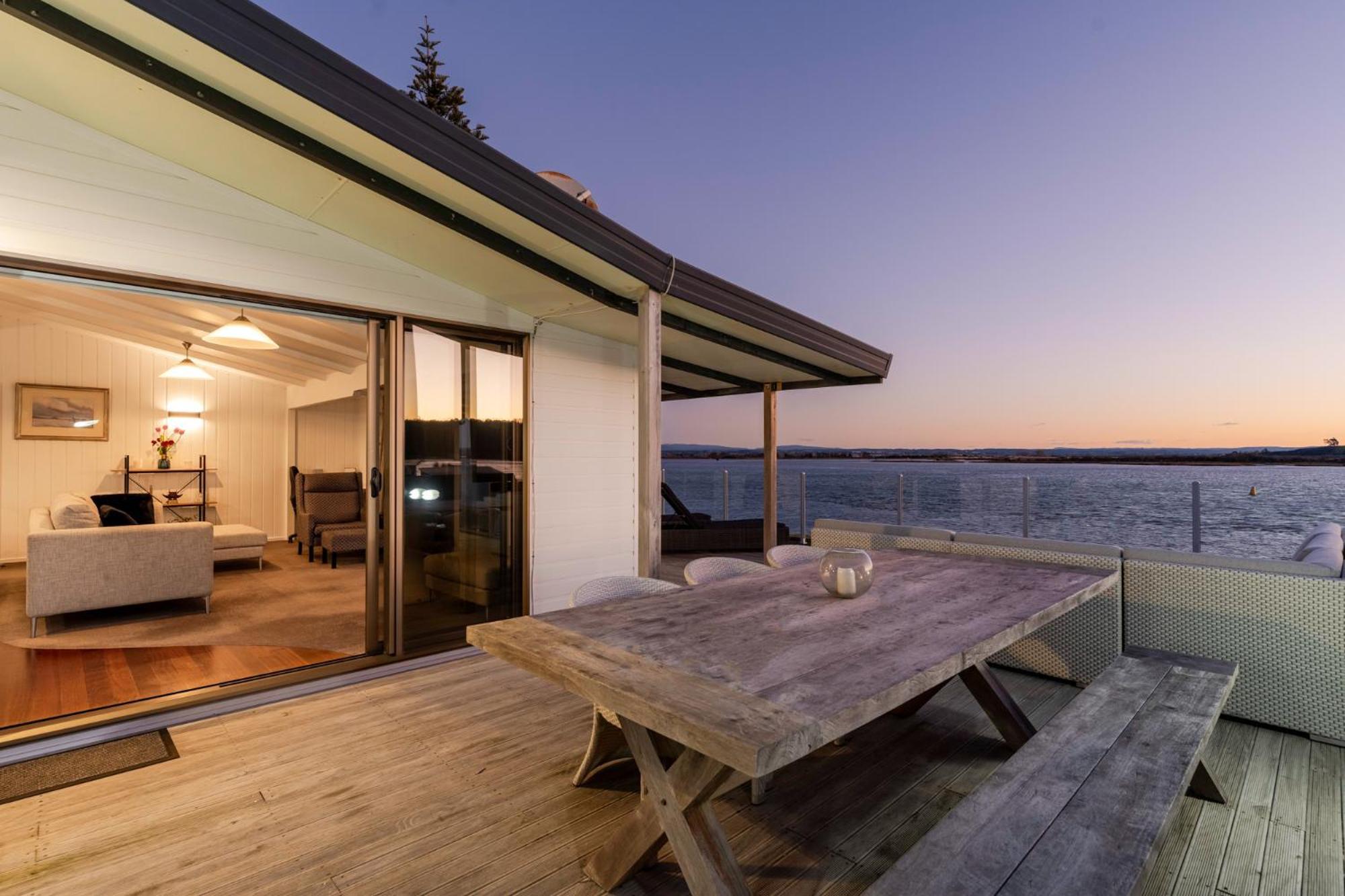 Pukehina Estuary Sunset Views Holiday Home Экстерьер фото